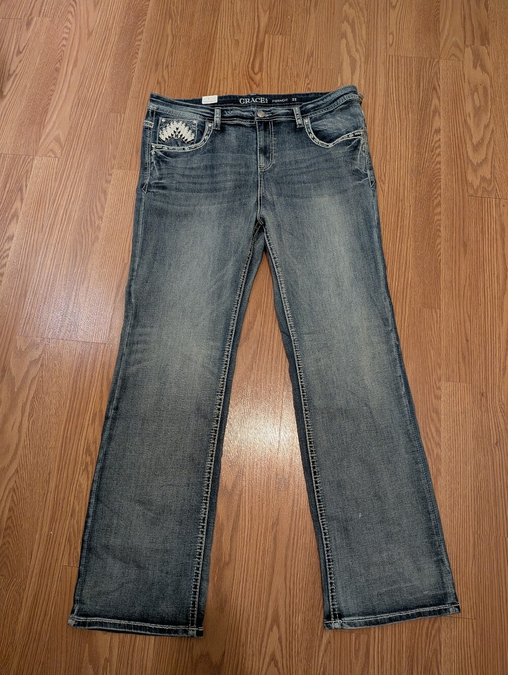 NEW Grace Embroidered Embellished P Straight Jeans 22
